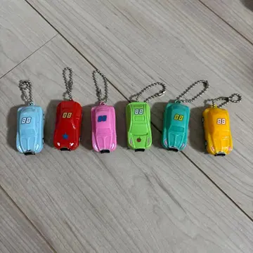컬러풀 자동차 모양 키체인 세트 6개