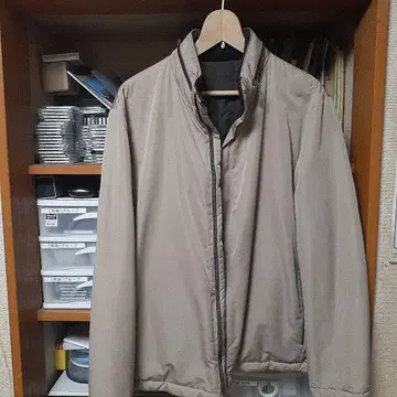 Thinsulate 인슐레이션 베이지 점퍼