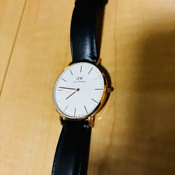 [ 기간 한정 가격 ] [ 일본 정품 ] 다니엘 웰링턴 손목시계 40mm