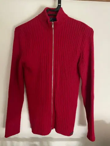 빨간색 리브 집업 스웨터