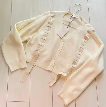 택 포함 새상품 LILLIANCARAT 사이드 리본 가디건