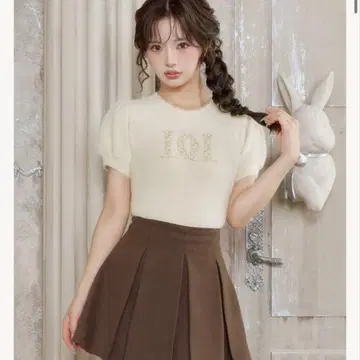 Darich 팬시 비즈 DD 로고 니트탑