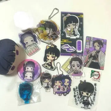 귀멸의 칼날 츠유리 카나오: 코쵸우 시노부 묶음 판매