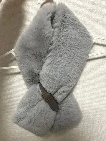 FURLA 인조 모피 벨트 플러그 머플러