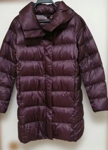 새상품급 울트라 라이트 다운 롱 자켓 와인 레드 L