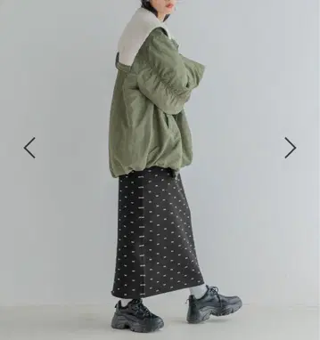 LOWRYS FARM 스폰디쉬 타이트 스커트