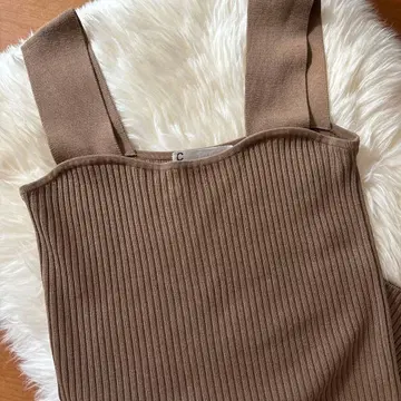 리브 니트 슬리브리스 베이지 F