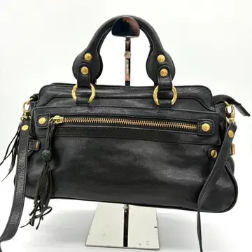 [ 새상품급 ] 츠모리치사토 블랙 가죽 2WAY 백 태슬