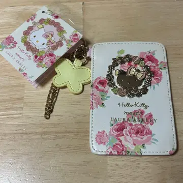 헬로키티 x 로라 애슐리 패스 케이스 꽃무늬 체인 2016