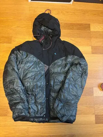 클라터뮤젠 아틀레 M