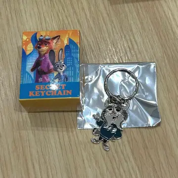 주토피아2 키체인 파우버트