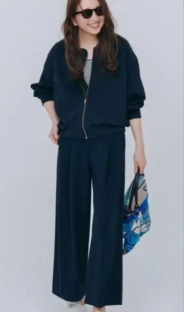 UNFILO ONWARD 네이비 셋업