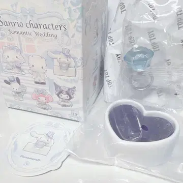 시나몬 롤 웨딩 피규어