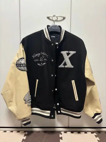 XLARGE 엑스라지 바시티 자켓 / 블랙 x 크림