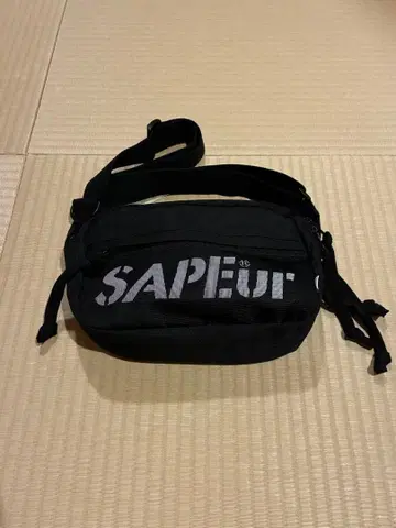 블랙 바디백 웨스트 파우치