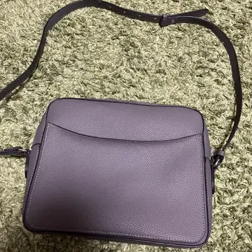 그레이 숄더백 가죽풍