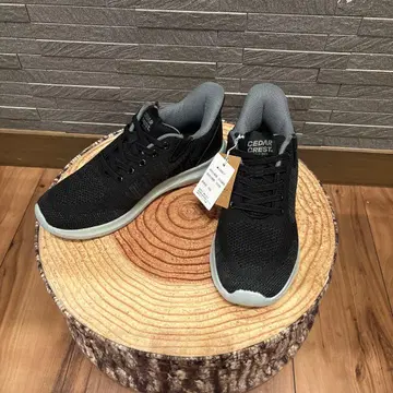 미사용 새상품 CEDAR CREST 메쉬 스니커즈 25.5cm 블랙