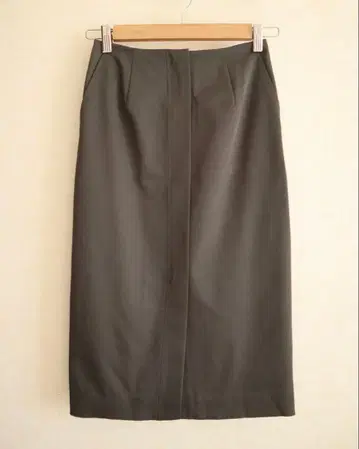 BLENHEIM 타이트 스커트