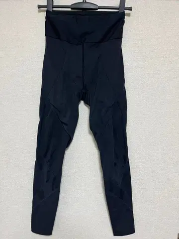 LAVA_Rintosull_린토스루 퍼펙트 폼 레깅스 삭스