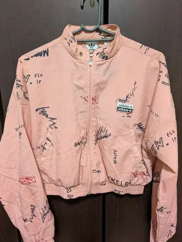 adidas 핑크 그래픽 자켓 S