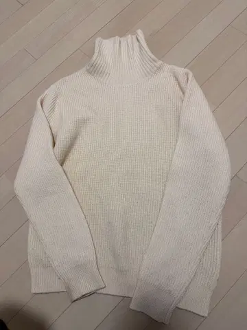 URBAN RESEARCH 아이보리 터틀넥 니트 L