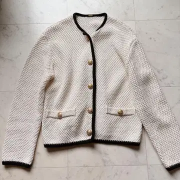 Mila Owen 금장 버튼 숏 기장 니트 가디건 자켓