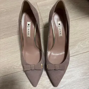 DIANA 스틸레토 하이힐 그레이