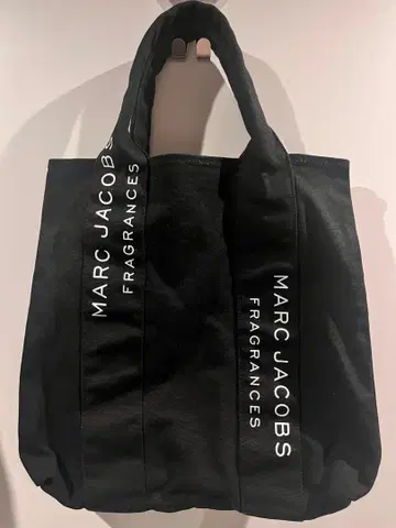 MARC JACOBS 블랙 토트백