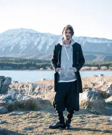 그램 glamb 그레이 사루엘 팬츠 맨투맨 소재