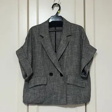 거의 미사용 하프 슬리브 카라미 자켓 LOUNIE