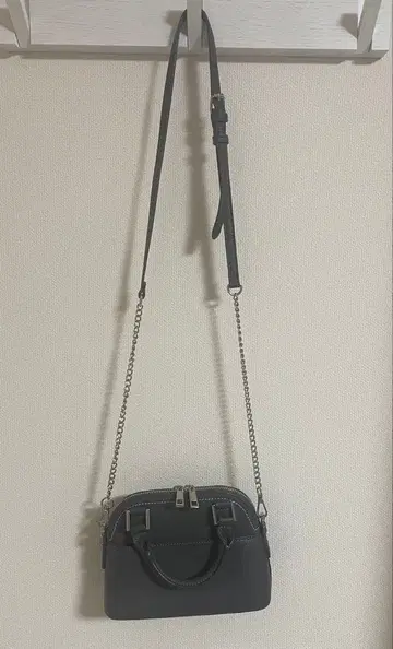 AZUL BY MOUSSY 그레이 숄더백 어깨끈 포함