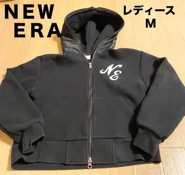 NEW ERA 블랙 후드티 M 사이즈