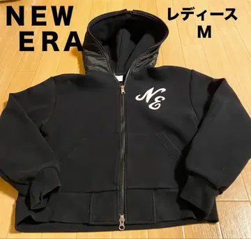 NEW ERA 블랙 후드티 M 사이즈
