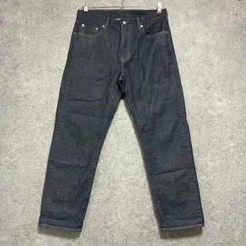 2025년 유니클로 셀비지 데님 빨간색 일본제 33