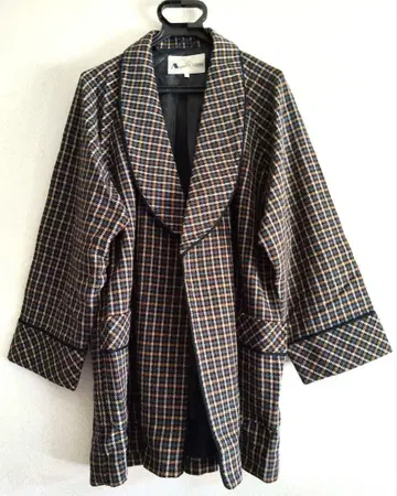 Aquascutum 체크 무늬 울 가운