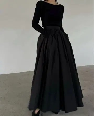 CLANE 클라네 VOLUME FLARE MAXI SKIRT 스커트