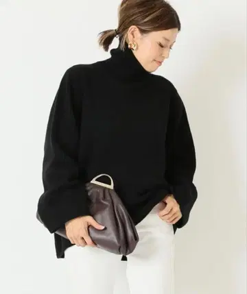 새상품급 TOTEME 토템 터틀넥 니트 블랙 스웨터