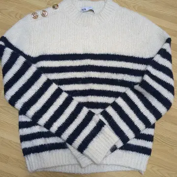 컨디션 최상 ZARA 아이보리 네이비 스트라이프 스웨터 L