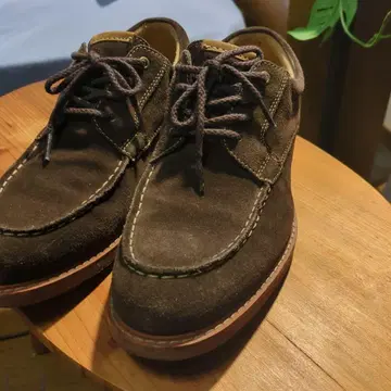 다크 브라운 스웨이드 캐주얼 슈즈