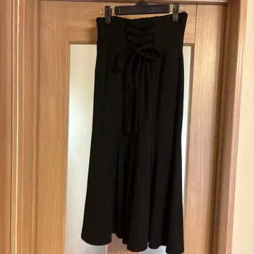 미셸 마카롱 슬림 레그 머메이드 스커트