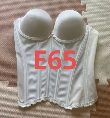 화이트 코르셋 E65 사이즈