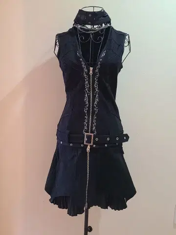 [ OzzOn OZZ ONESTE ] 2WAY 오버롤 스커트 초커 세트