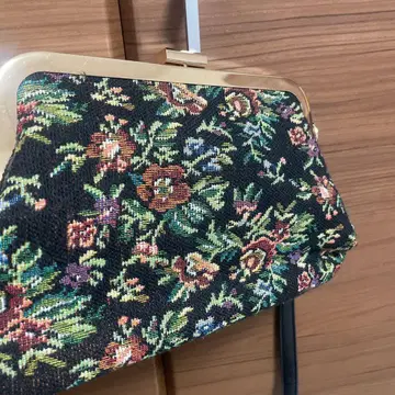 꽃무늬 자수 핸드백 골드 프레임