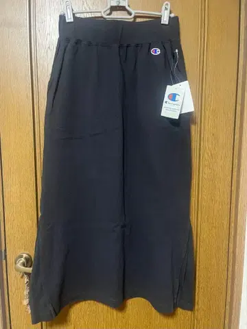 [ 새상품 ] Champion 맨투맨 롱 스커트 M