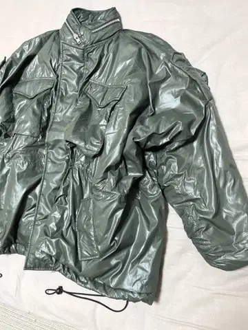 KTZ 올리브 그린 나일론 자켓