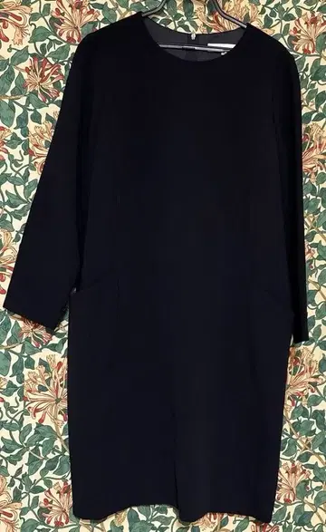 [새상품급] M-premier 네이비 원피스