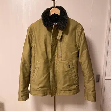 BLUE BLUE 퍼 달린 올리브 아우터