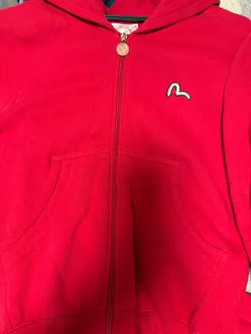 EVISU 후드티 빨간색 인기