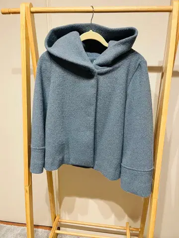 새상품 Sens de vie 후드 부착 숏 기장 코트