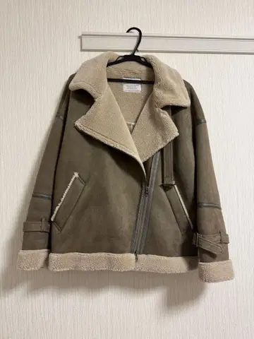 BAYFLOW 무스탕 코트